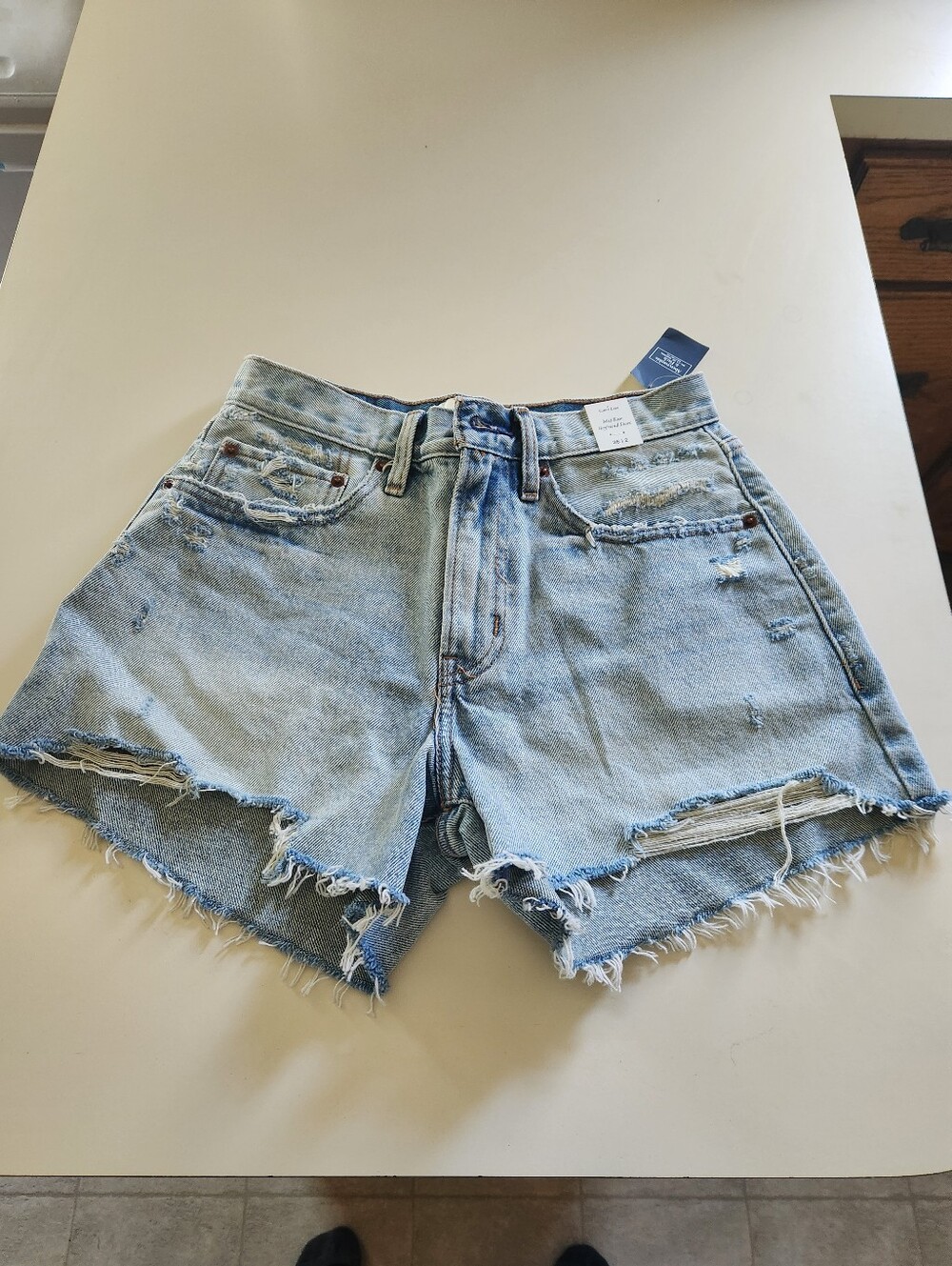Women's Ambercrombie & Fitch Light Blue Distressed Jeans Shorts